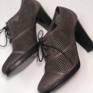 J. Crew High Heel Quorra Charcoal Gray Oxfords